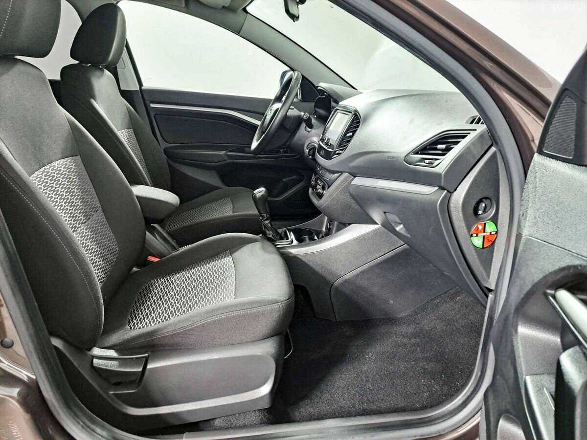 Lada (ВАЗ) Vesta 2018 года с пробегом. Фото: #9