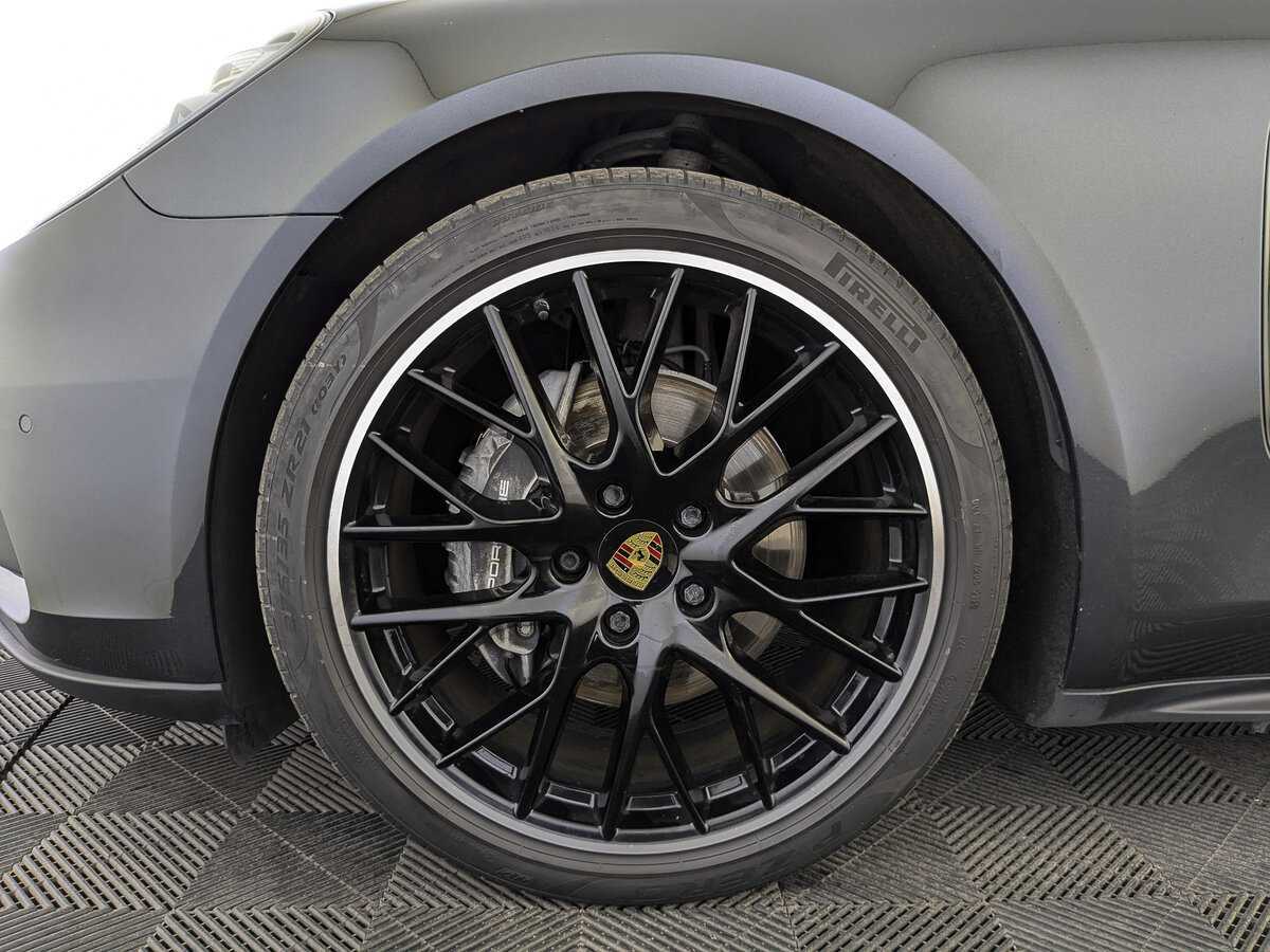 Porsche Panamera 2020 года с пробегом. Фото: #10