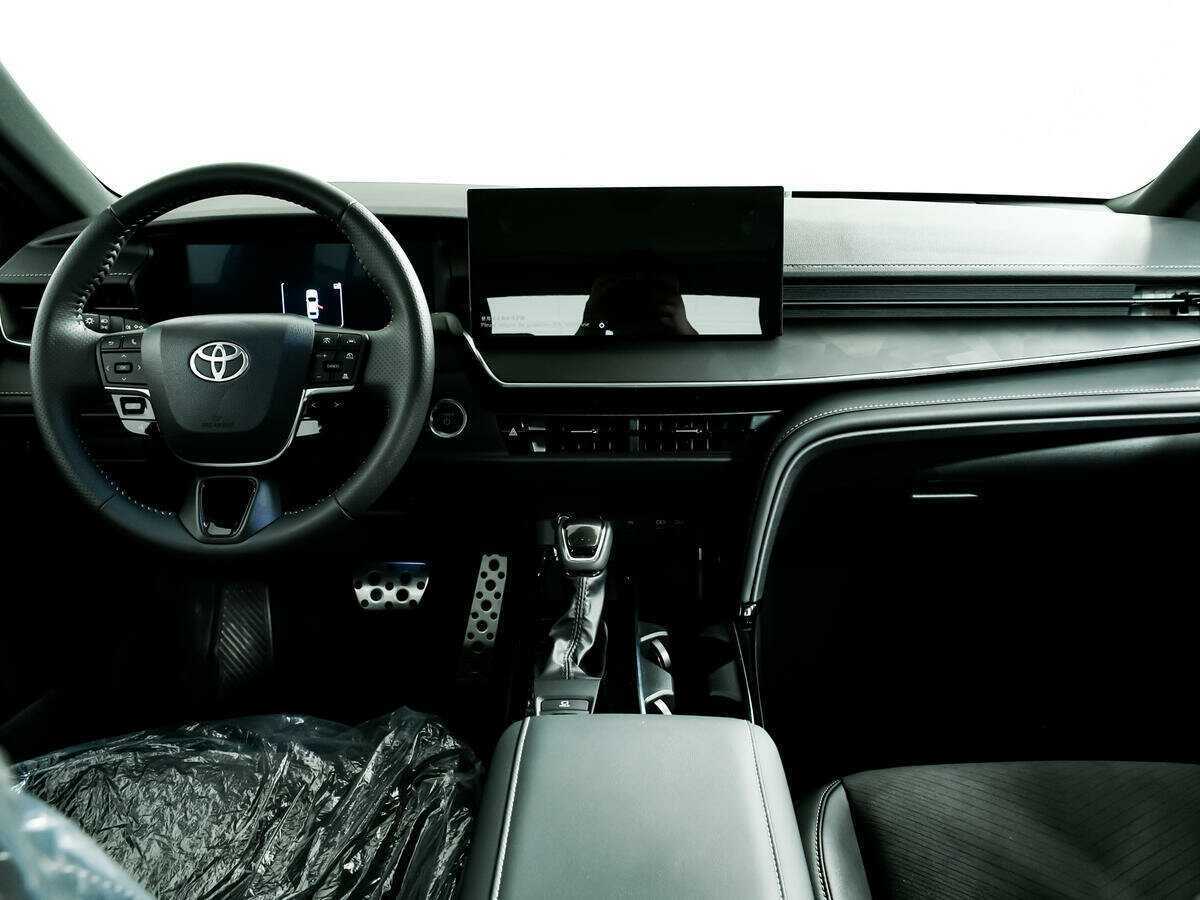 Toyota Camry 2024 года с пробегом. Фото: #10