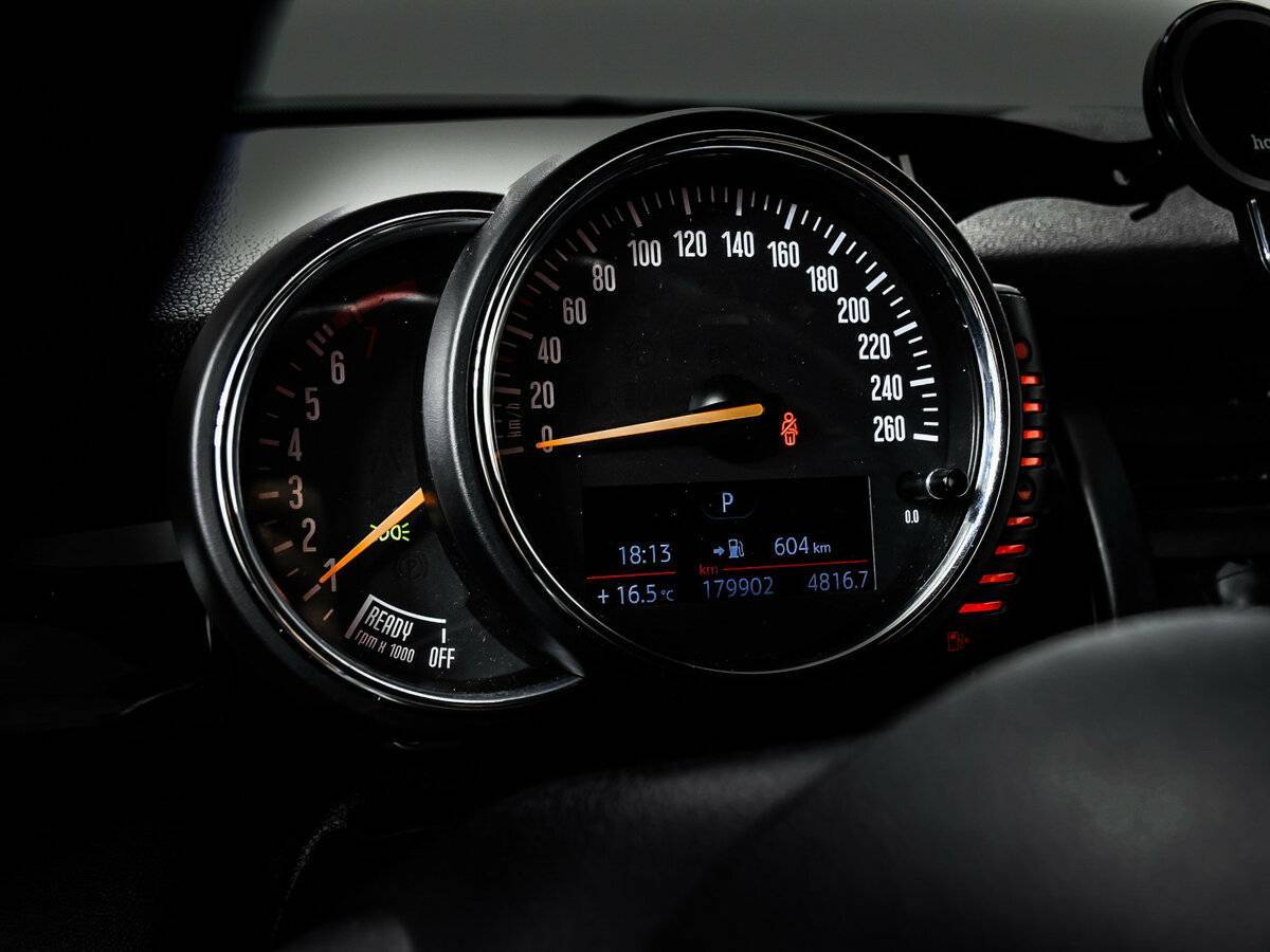 Mini Hatch 2015 года с пробегом. Фото: #9