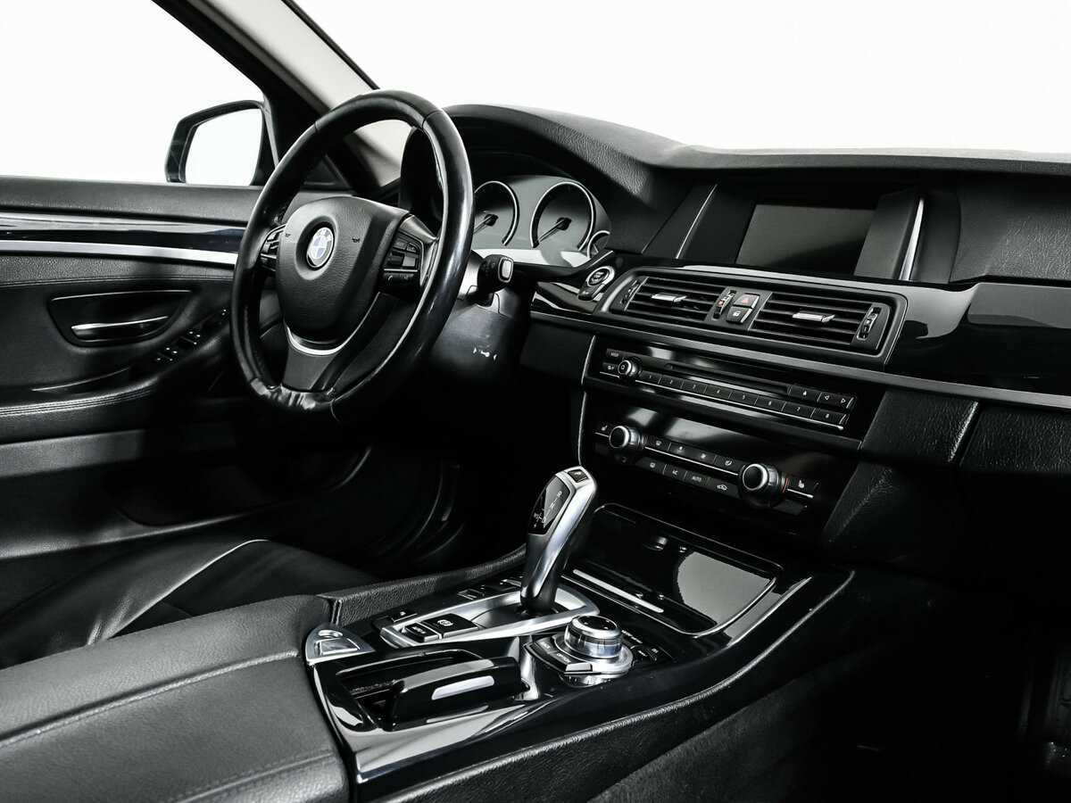 BMW 5 серии 2016 года с пробегом. Фото: #8