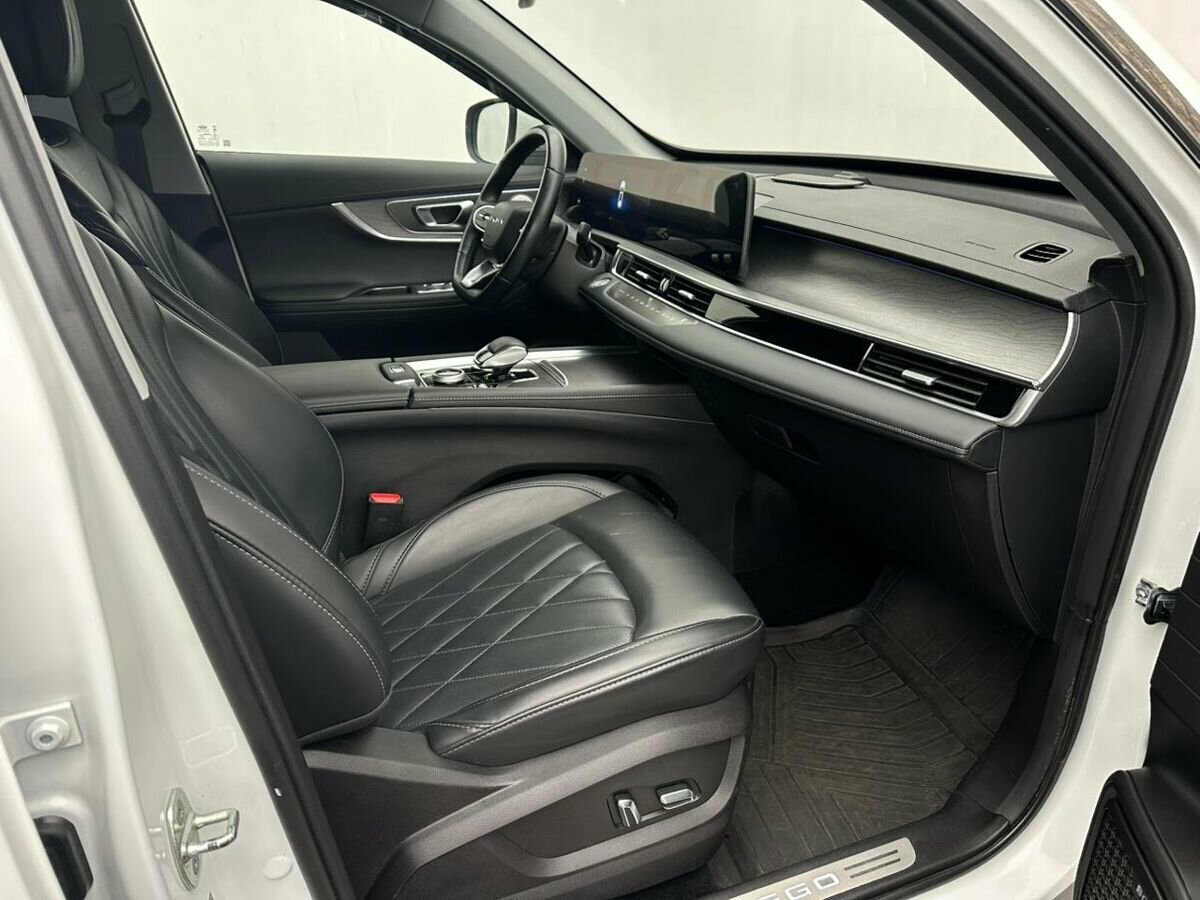Chery Tiggo 8 Pro Max 2023 года с пробегом. Фото: #12