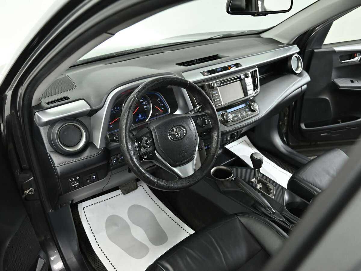 Toyota RAV4 2013 года с пробегом. Фото: #8
