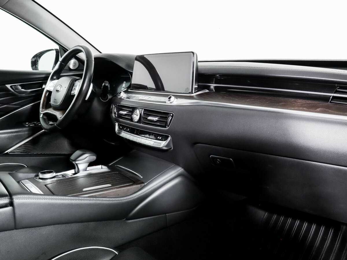 Kia K900 2019 года с пробегом. Фото: #5