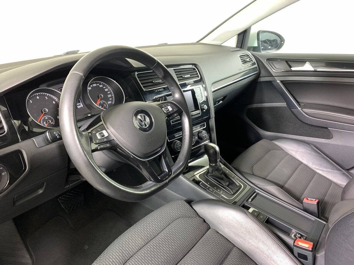 Volkswagen Golf 2013 года с пробегом. Фото: #10