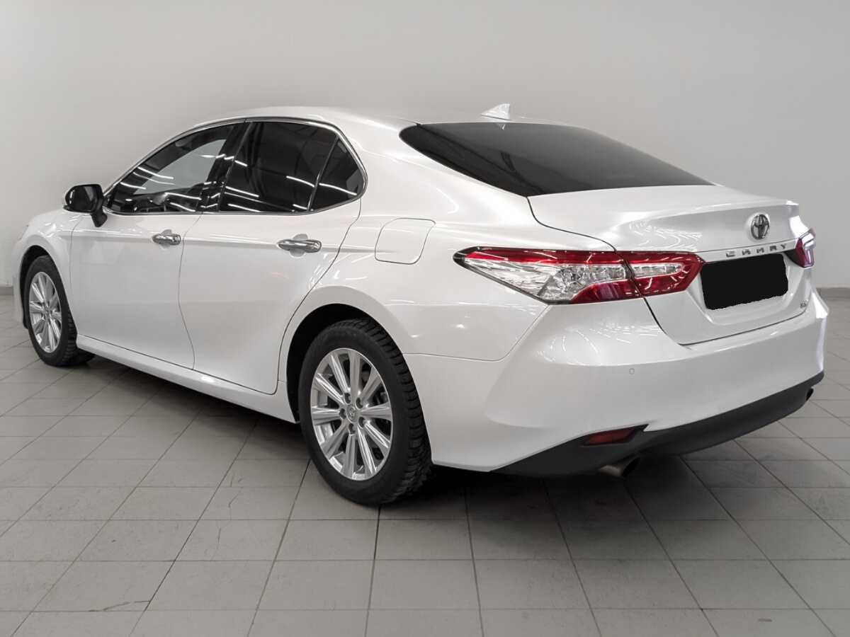Toyota Camry 2019 года с пробегом. Фото: #6