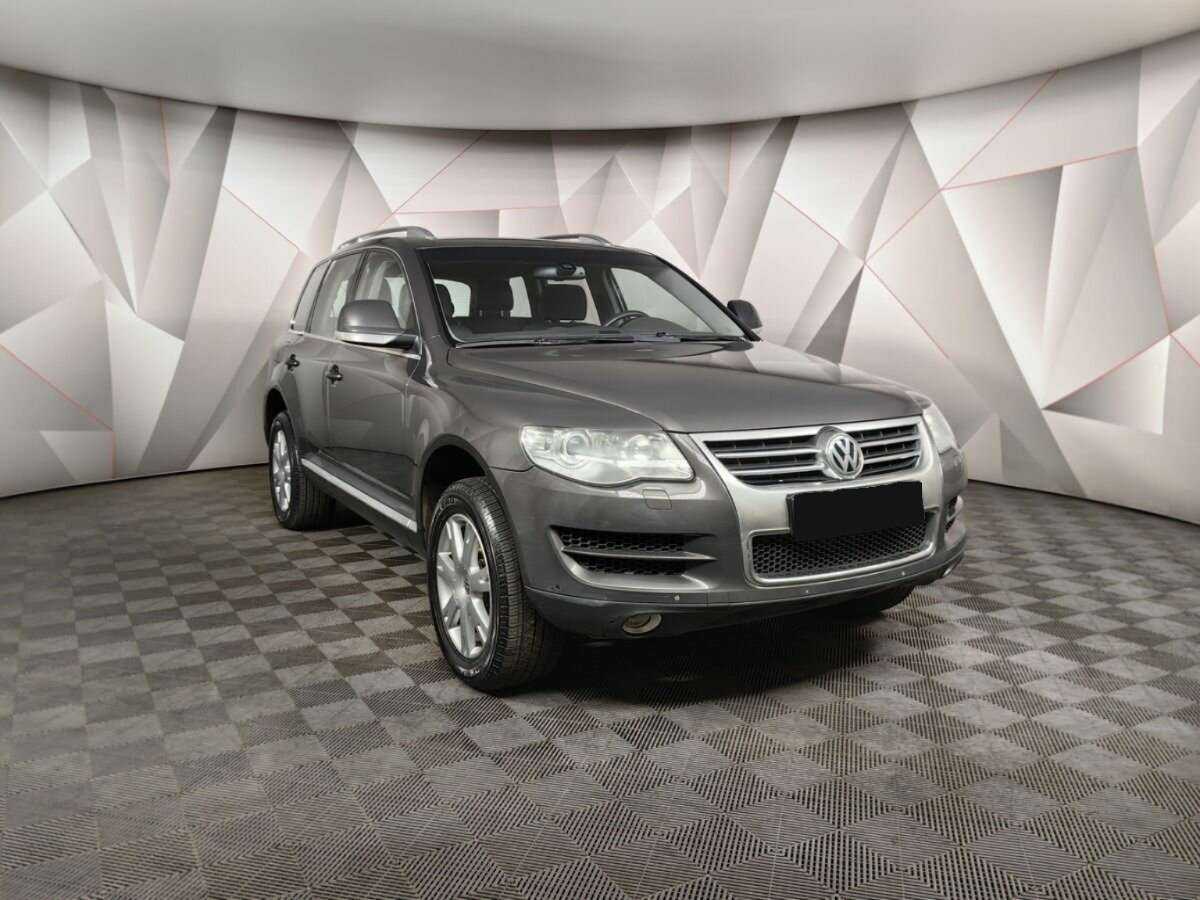 Volkswagen Touareg 2010 года с пробегом. Фото: #2
