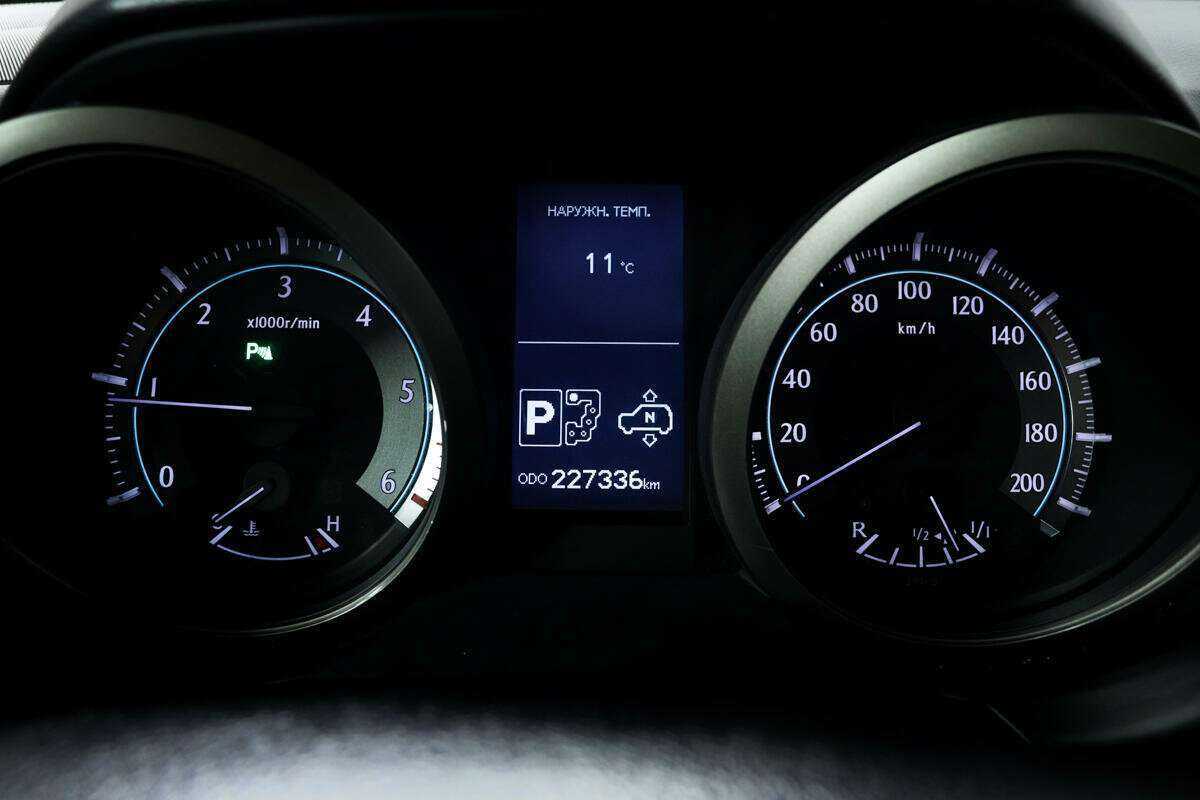 Toyota Land Cruiser Prado 2012 года с пробегом. Фото: #7