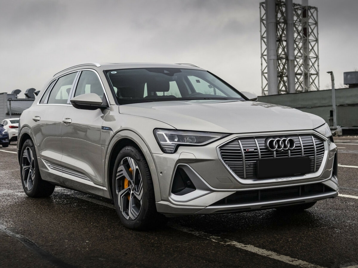 Audi e-tron 2023 года с пробегом. Фото: #3