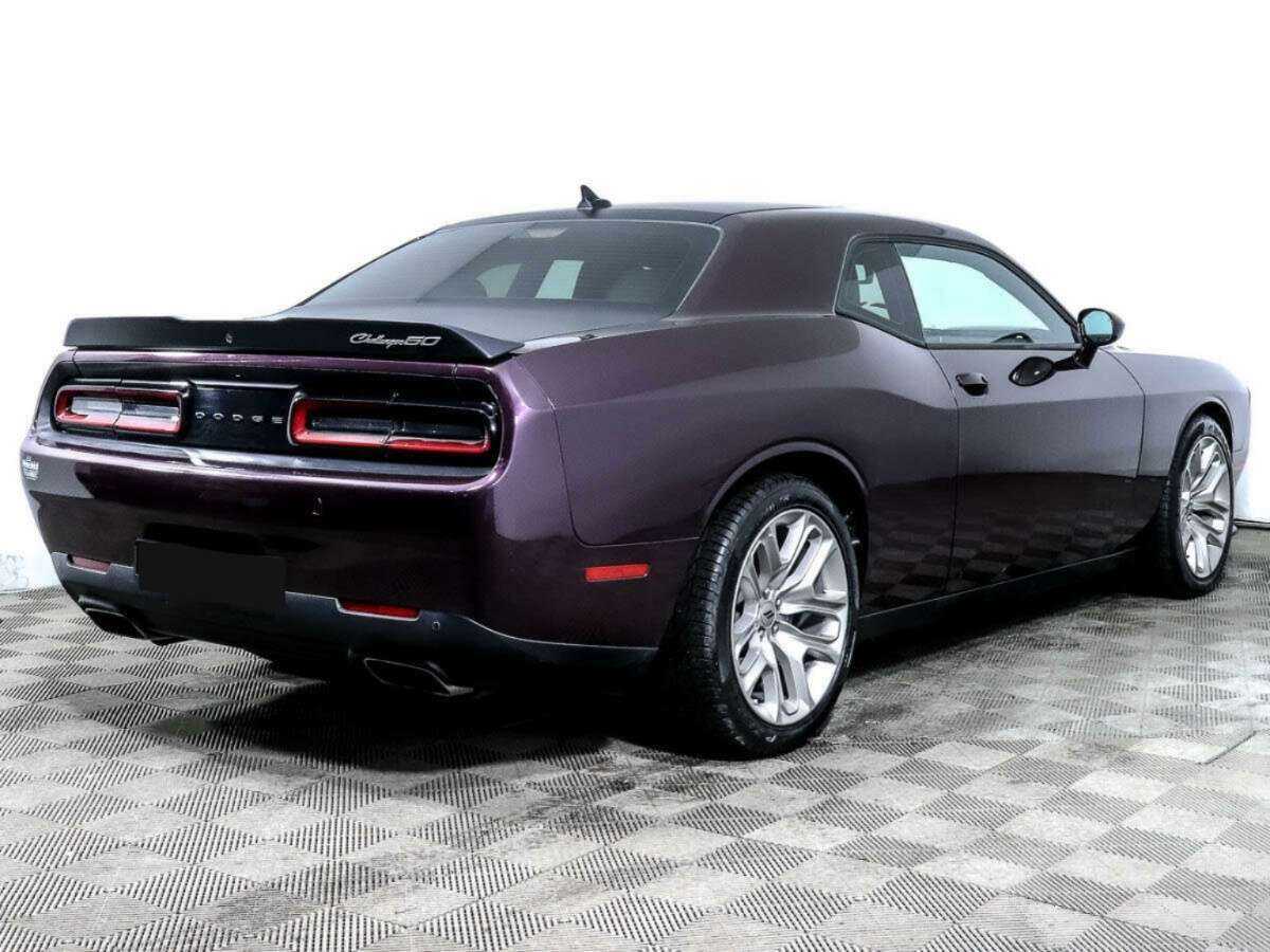 Dodge Challenger 2020 года с пробегом. Фото: #3