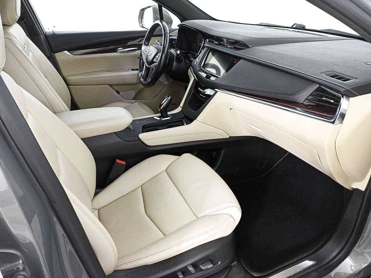 Cadillac XT5 2019 года с пробегом. Фото: #8