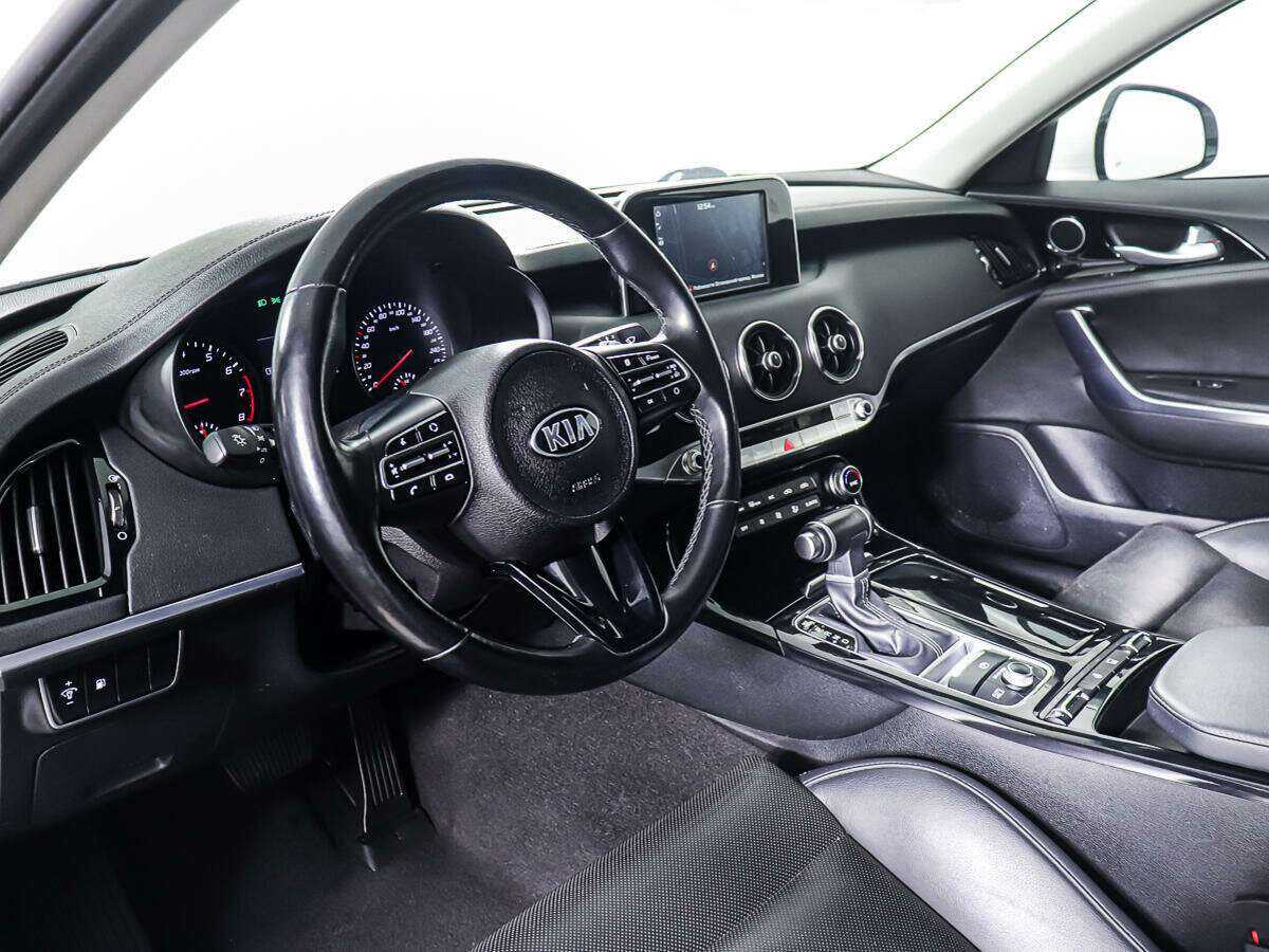 Kia Stinger 2019 года с пробегом. Фото: #11