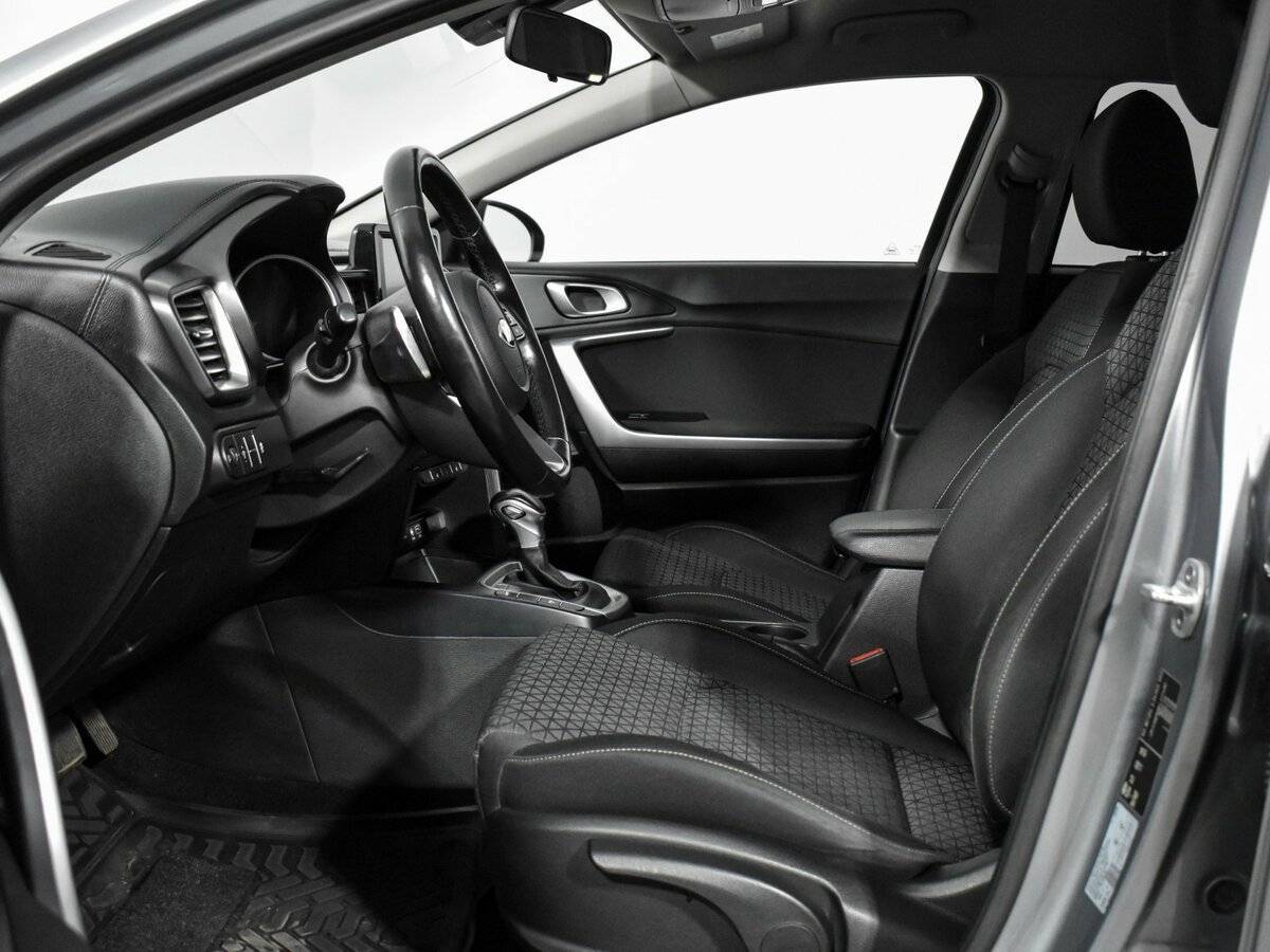 Kia Ceed 2019 года с пробегом. Фото: #9