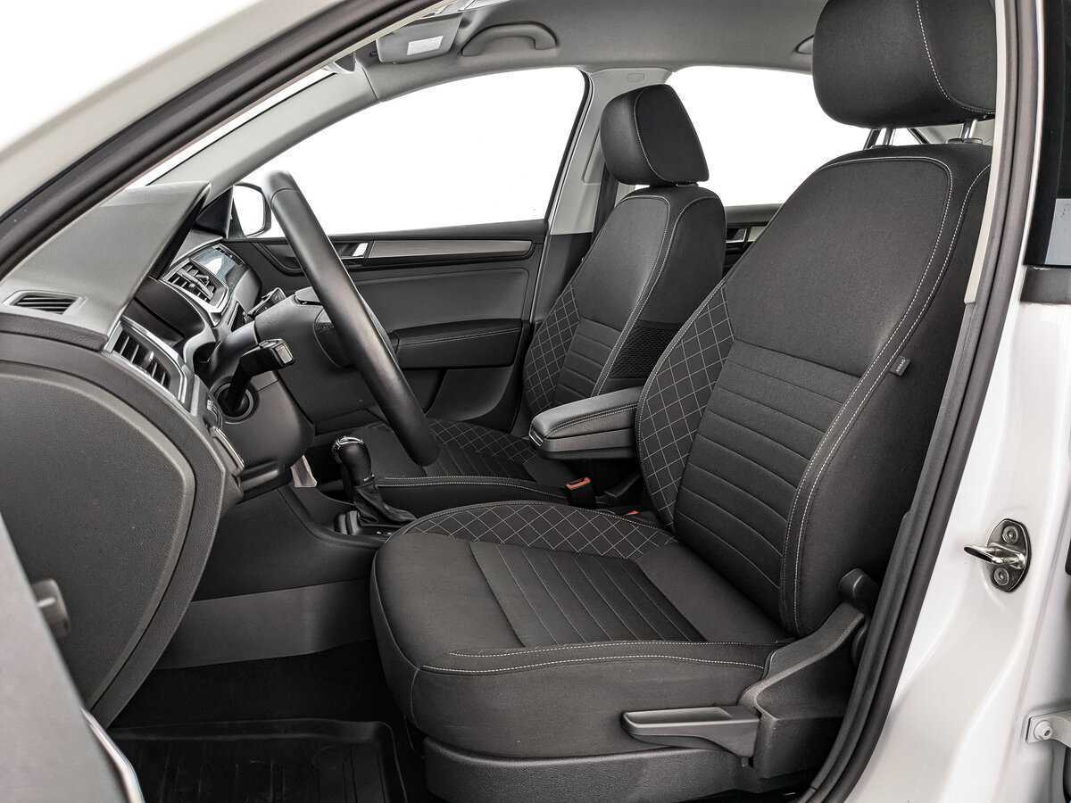 Skoda Rapid 2018 года с пробегом. Фото: #15