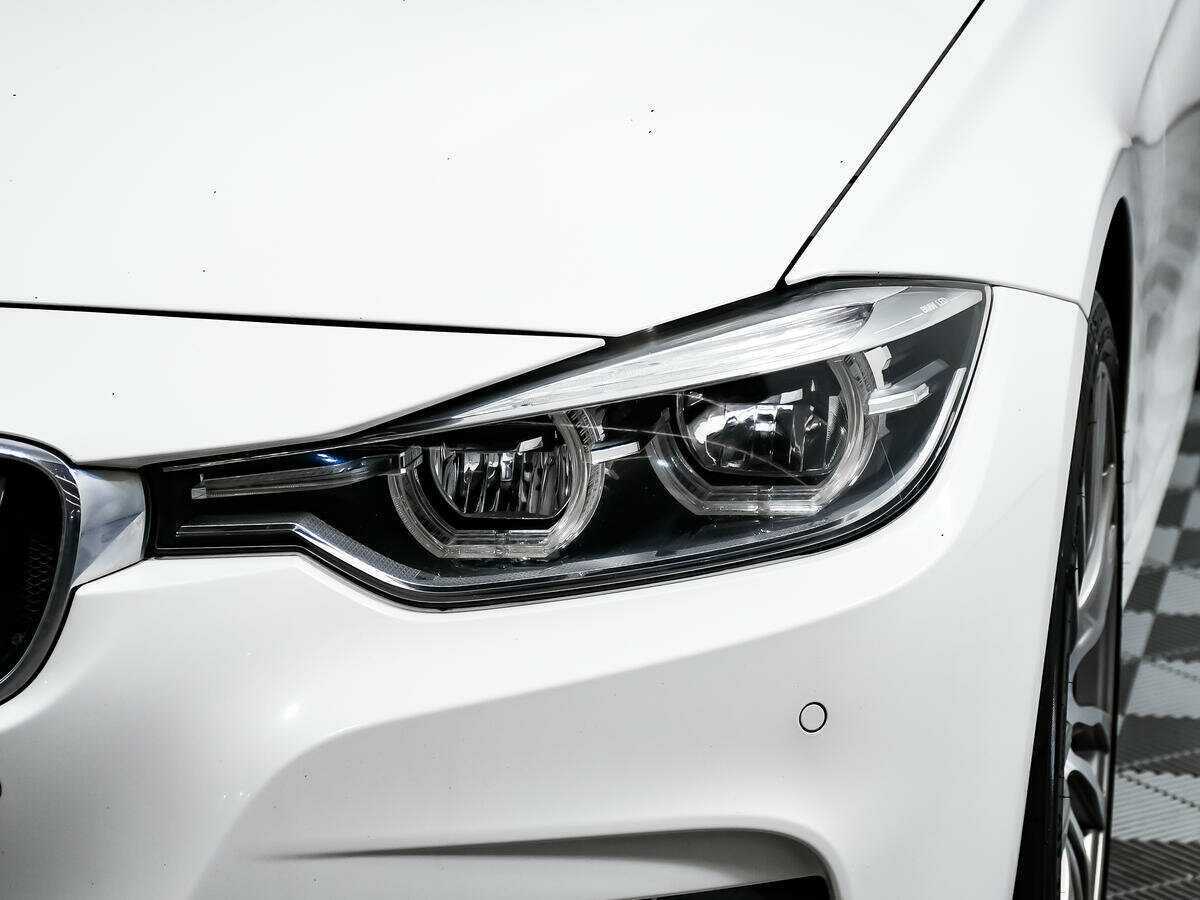 BMW 3 серии 2018 года с пробегом. Фото: #13