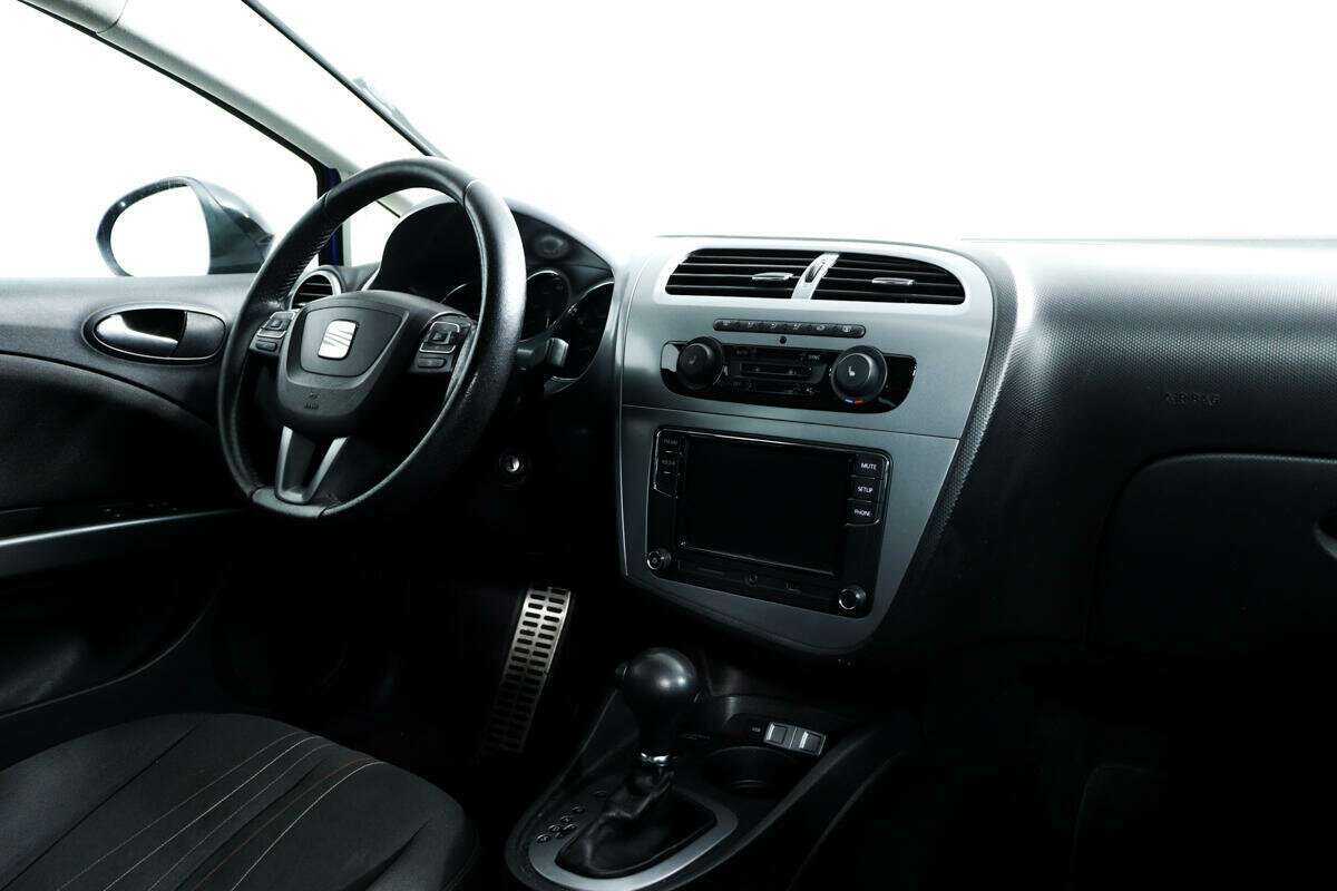 SEAT Leon 2012 года с пробегом. Фото: #8