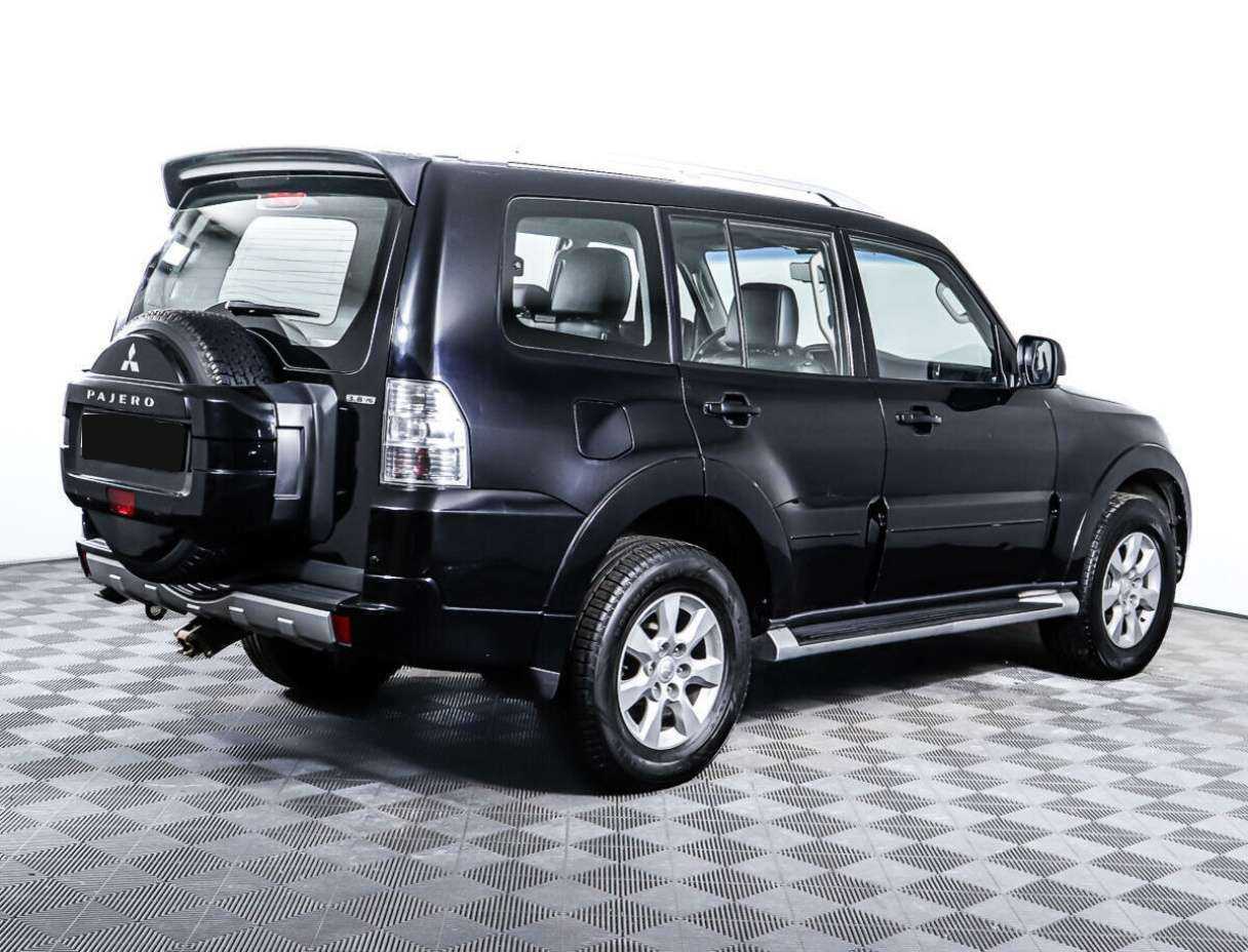 Mitsubishi Pajero 2010 года с пробегом. Фото: #4