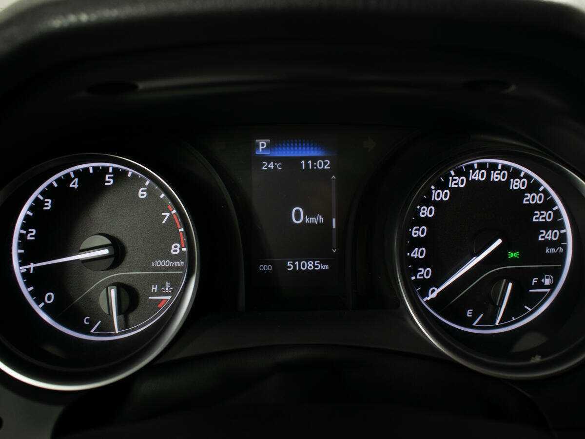 Toyota Camry 2021 года с пробегом. Фото: #7