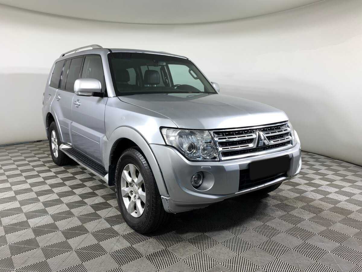 Mitsubishi Pajero 2011 года с пробегом. Фото: #2