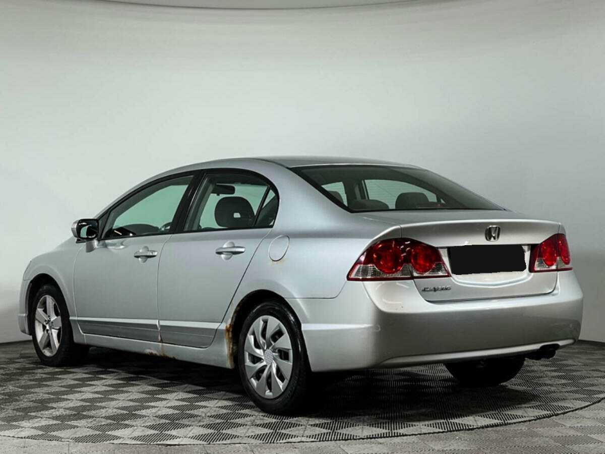 Honda Civic 2006 года с пробегом. Фото: #6