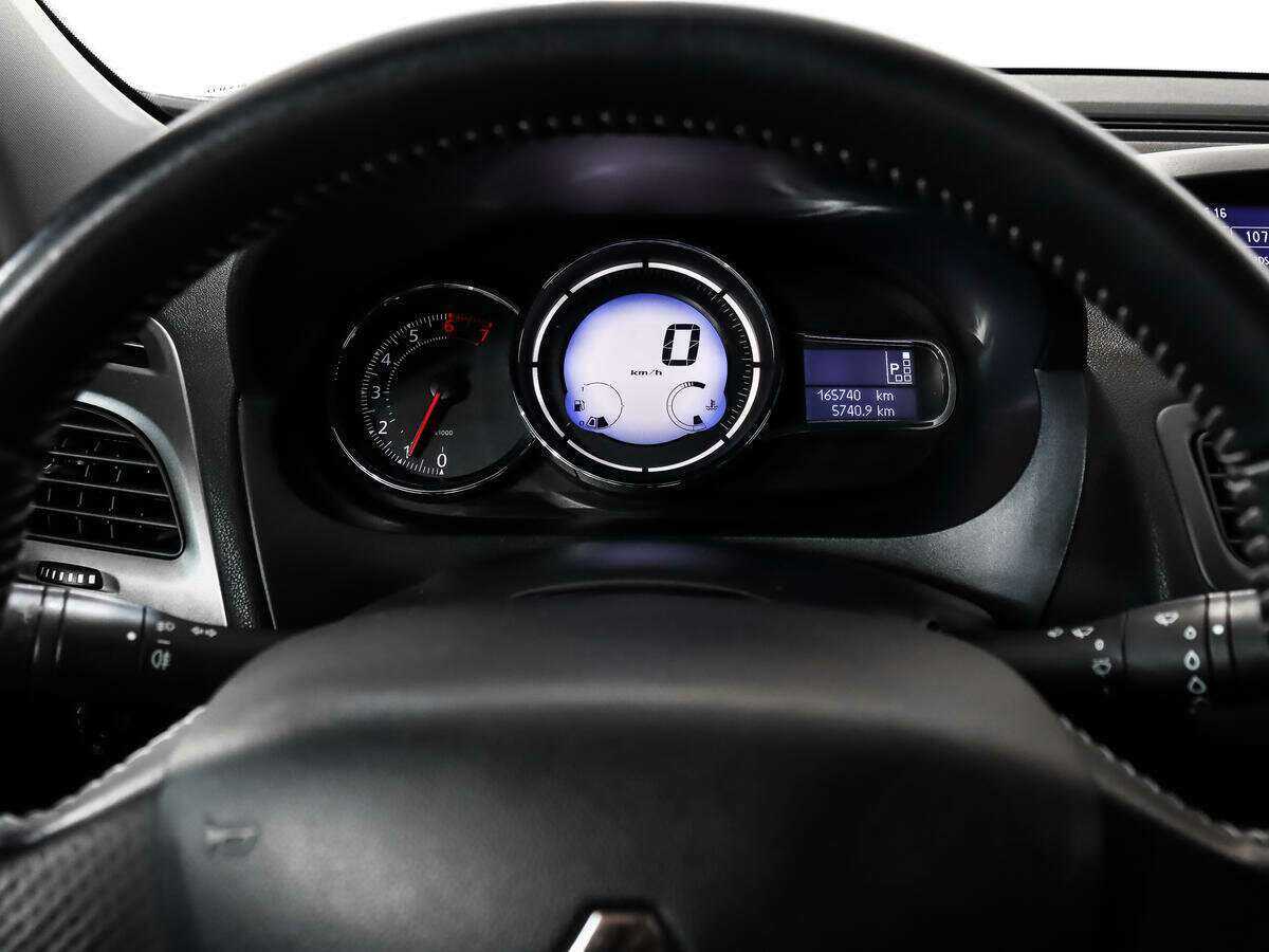 Renault Fluence 2013 года с пробегом. Фото: #15