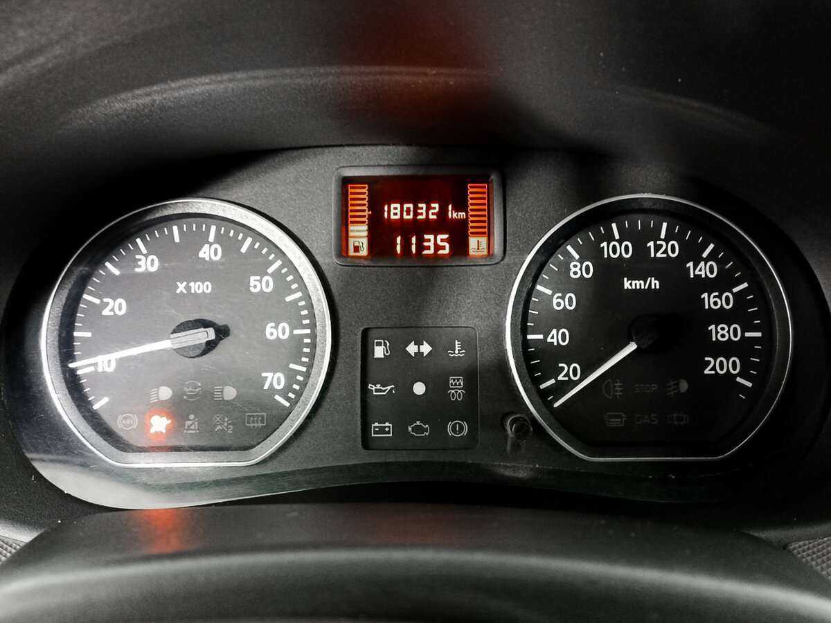 Renault Logan 2011 года с пробегом. Фото: #10