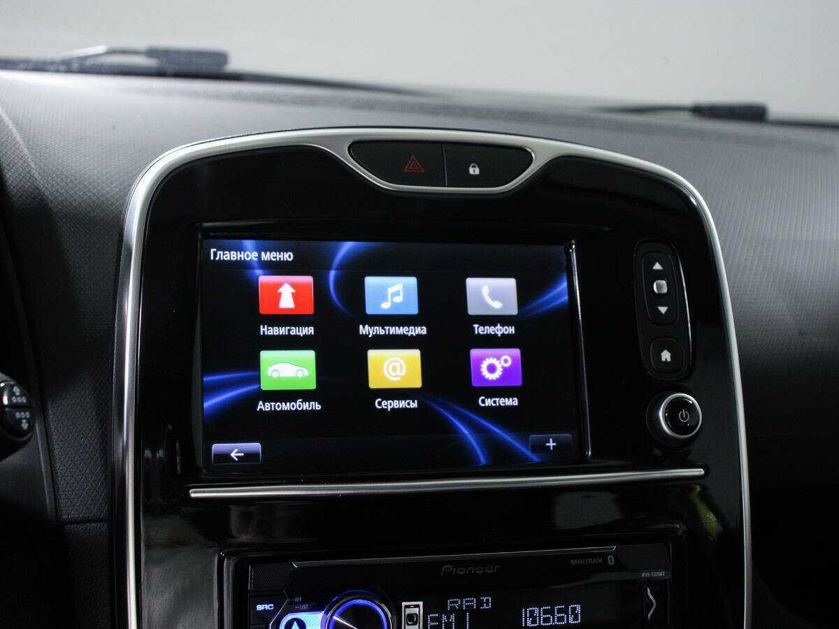 Renault Clio RS 2015 года с пробегом. Фото: #15