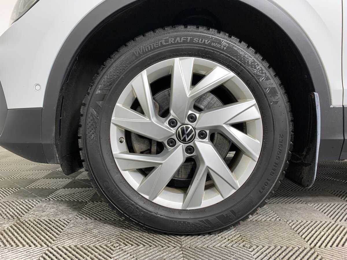 Volkswagen Tiguan 2021 года с пробегом. Фото: #8