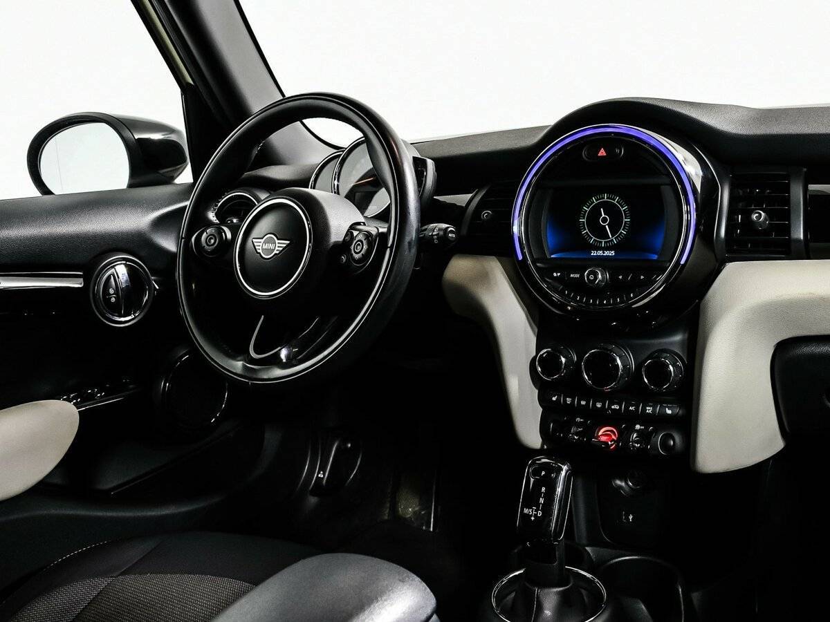 Mini Hatch 2020 года с пробегом. Фото: #8