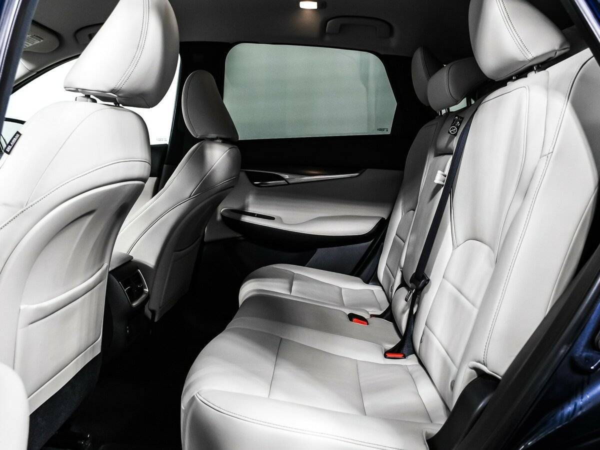 Infiniti QX50 2018 года с пробегом. Фото: #12