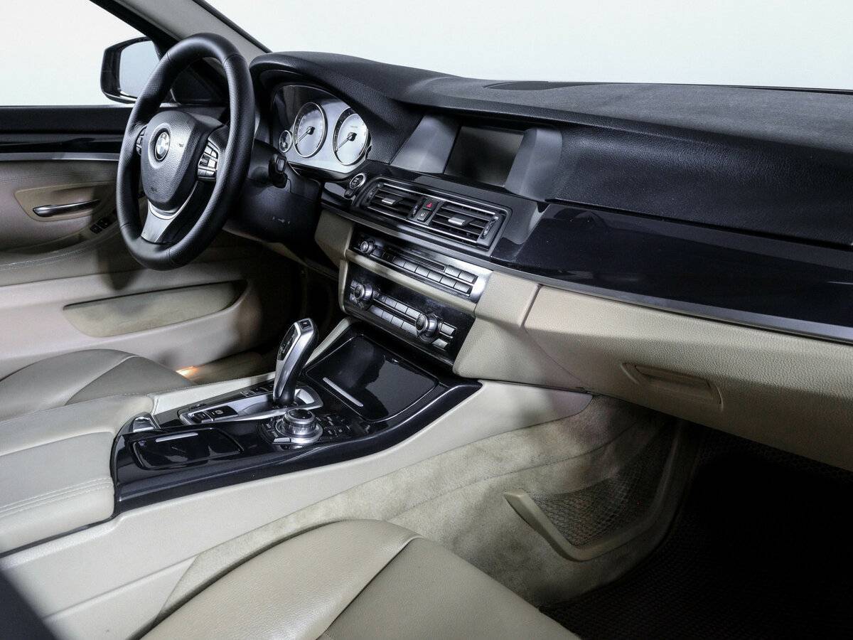 BMW 5 серии 2012 года с пробегом. Фото: #8