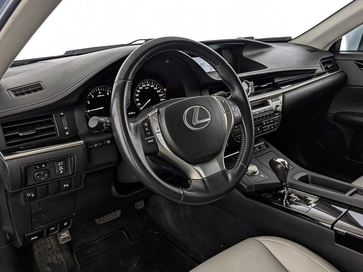 Lexus ES 2014 года с пробегом. Фото: #14