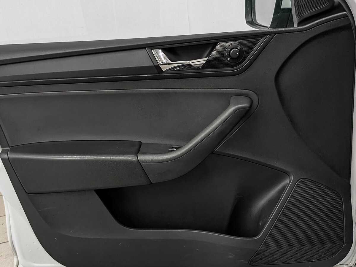Skoda Rapid 2017 года с пробегом. Фото: #16