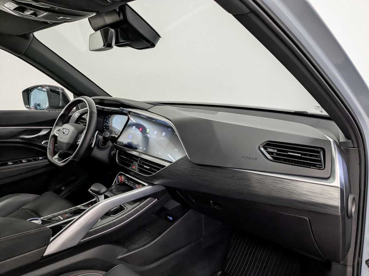 Geely Tugella 2023 года с пробегом. Фото: #10