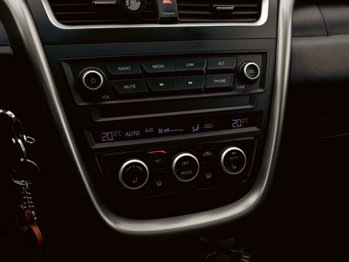 FAW Besturn X80 2019 года с пробегом. Фото: #14