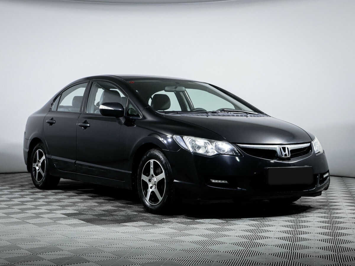 Honda Civic 2007 года с пробегом. Фото: #2