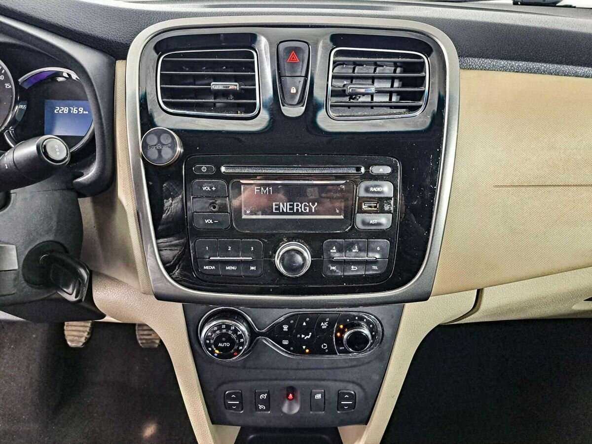 Renault Logan 2016 года с пробегом. Фото: #12