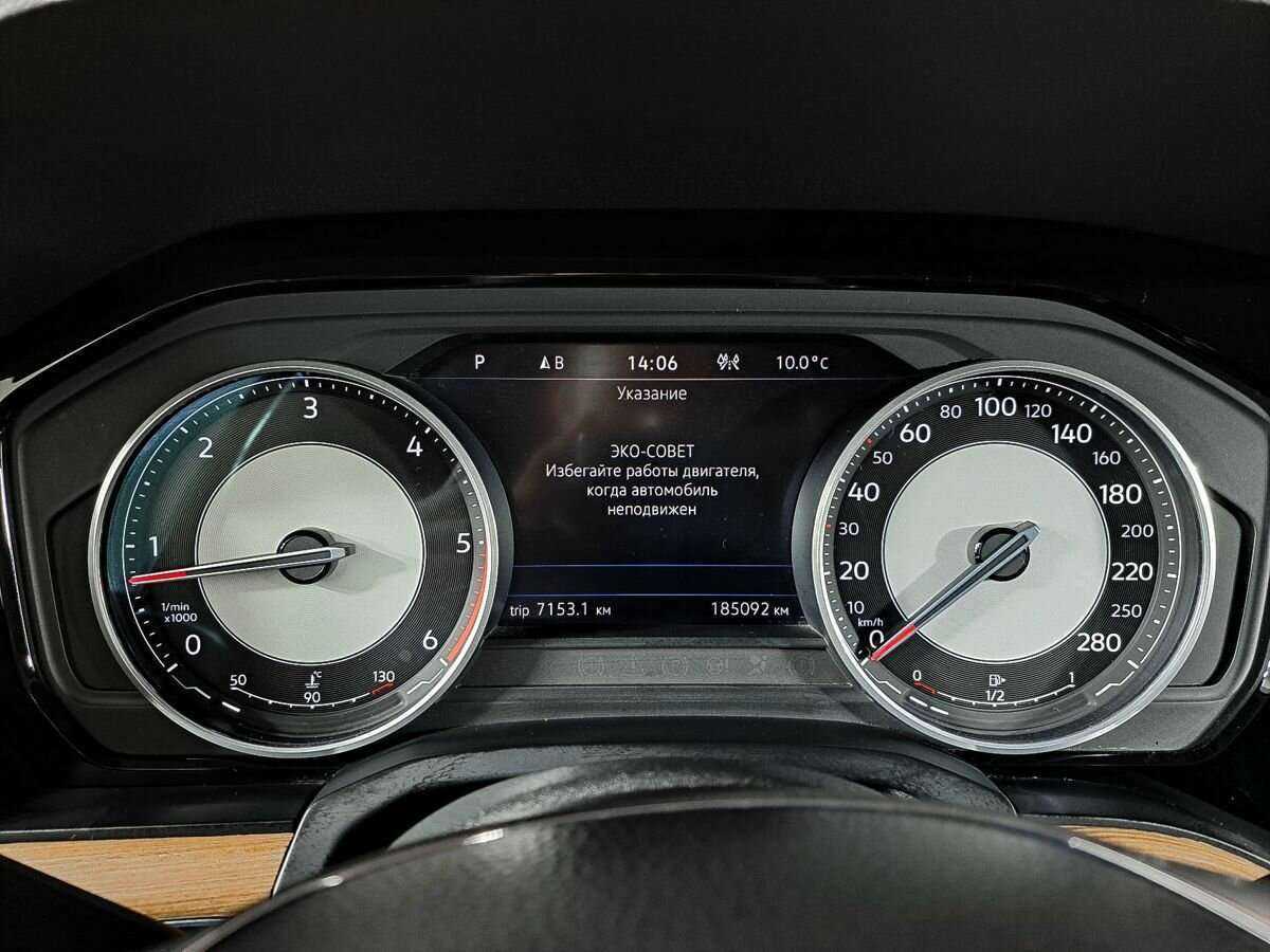 Volkswagen Touareg 2018 года с пробегом. Фото: #10