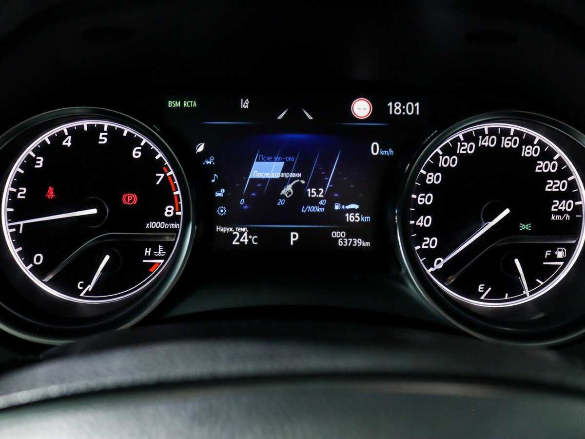 Toyota Camry 2022 года с пробегом. Фото: #7