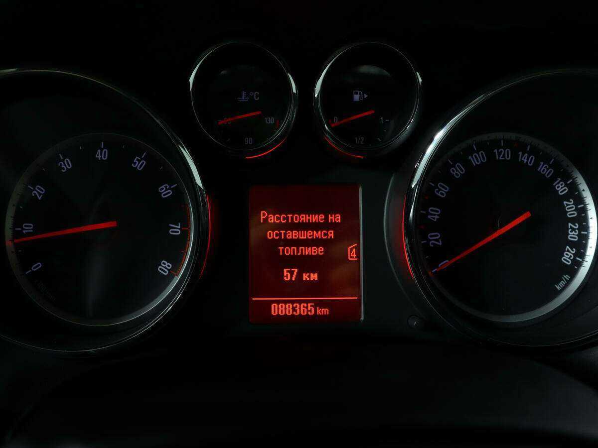 Opel Astra 2011 года с пробегом. Фото: #8