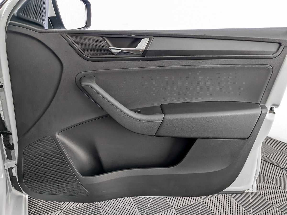 Skoda Rapid 2020 года с пробегом. Фото: #19