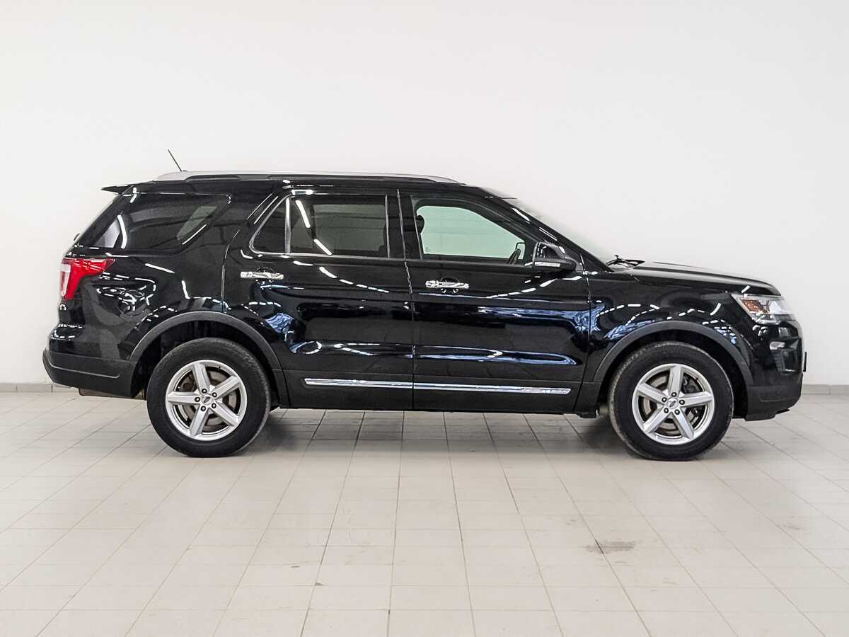 Ford Explorer 2019 года с пробегом. Фото: #3