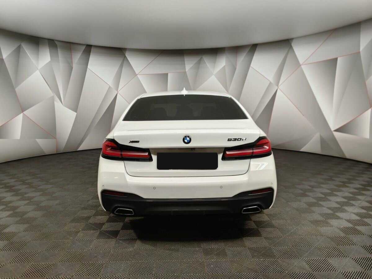 BMW 5 серии 2020 года с пробегом. Фото: #6