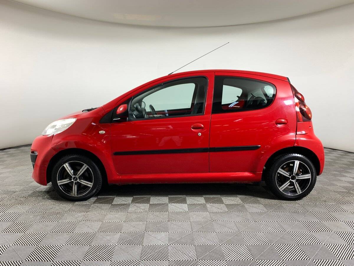 Peugeot 107 2012 года с пробегом. Фото: #7