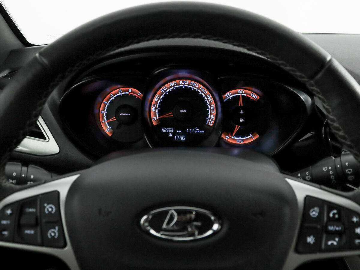 Lada (ВАЗ) Vesta 2021 года с пробегом. Фото: #12