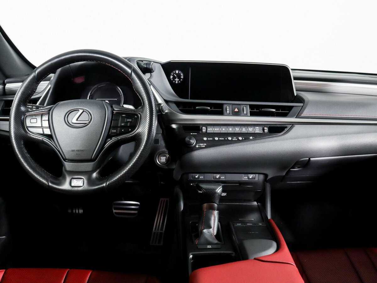 Lexus ES 2018 года с пробегом. Фото: #8