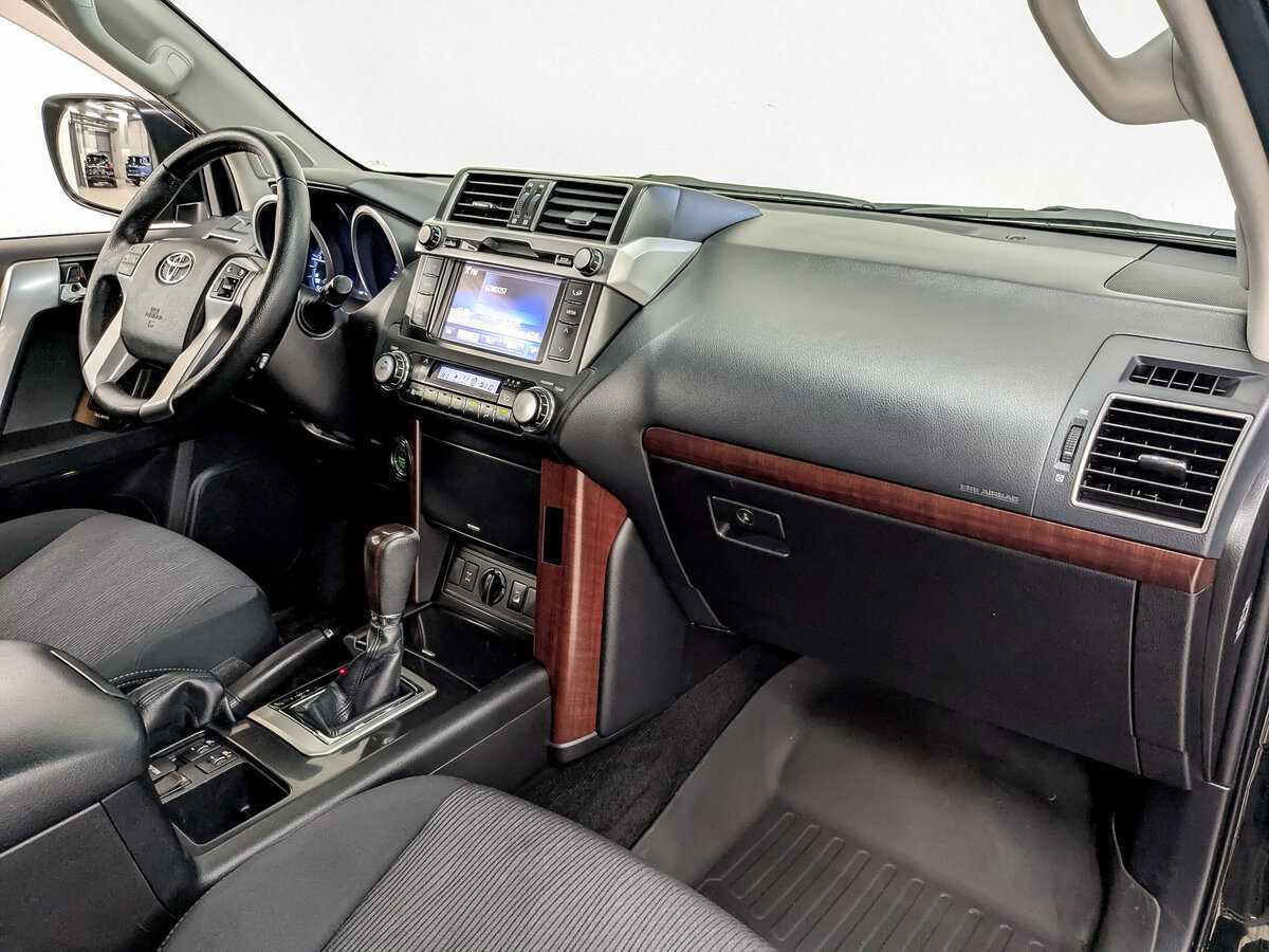 Toyota Land Cruiser Prado 2015 года с пробегом. Фото: #10