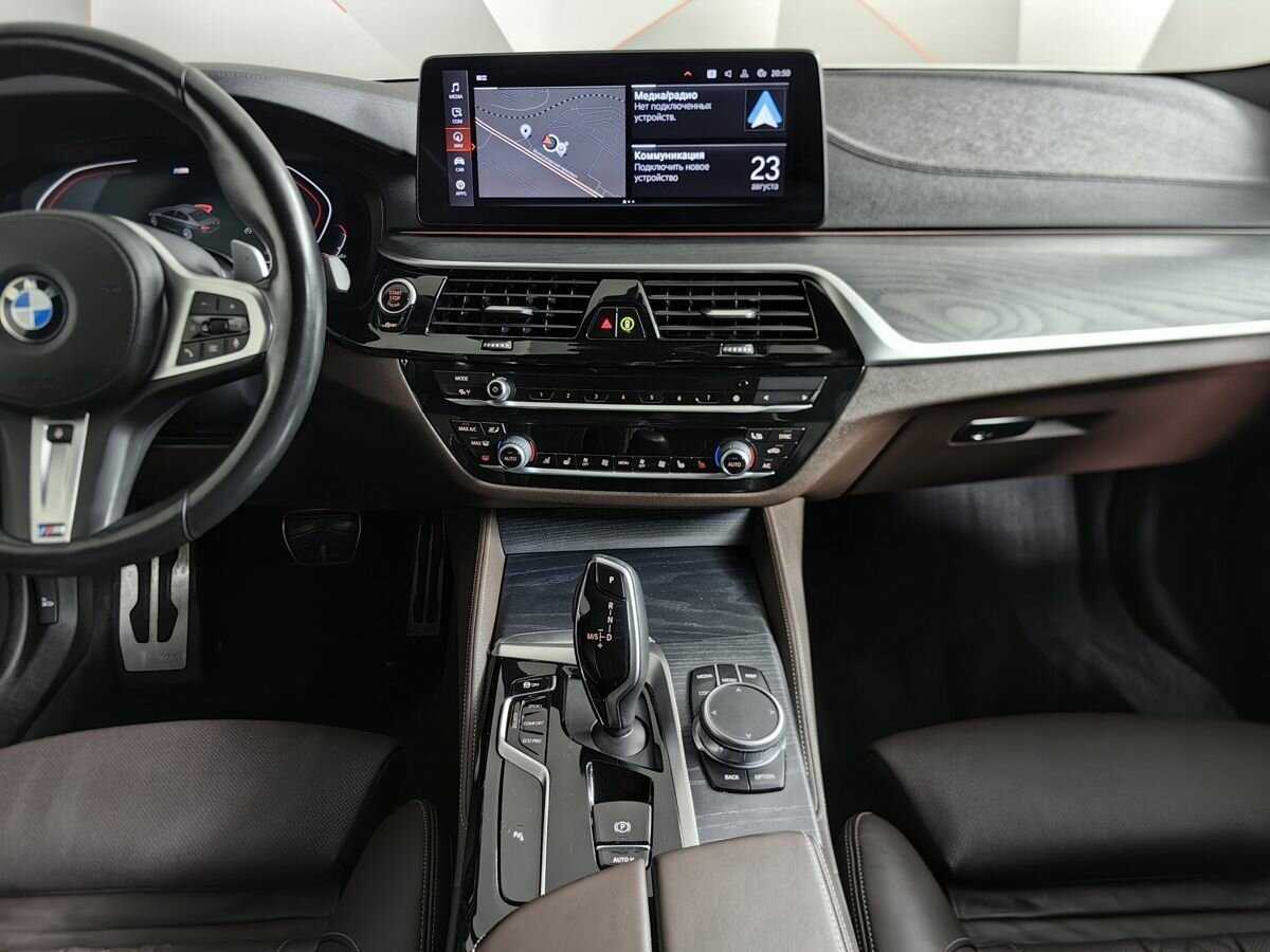 BMW 5 серии 2020 года с пробегом. Фото: #9