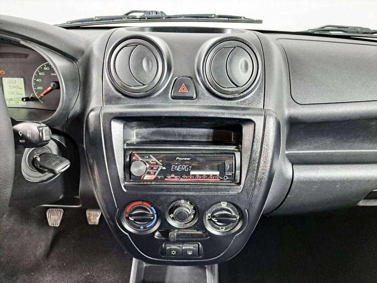 Lada (ВАЗ) Granta 2018 года с пробегом. Фото: #12