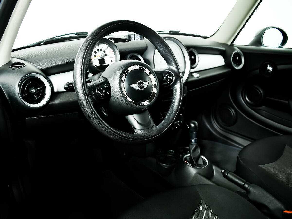 Mini Hatch 2013 года с пробегом. Фото: #12